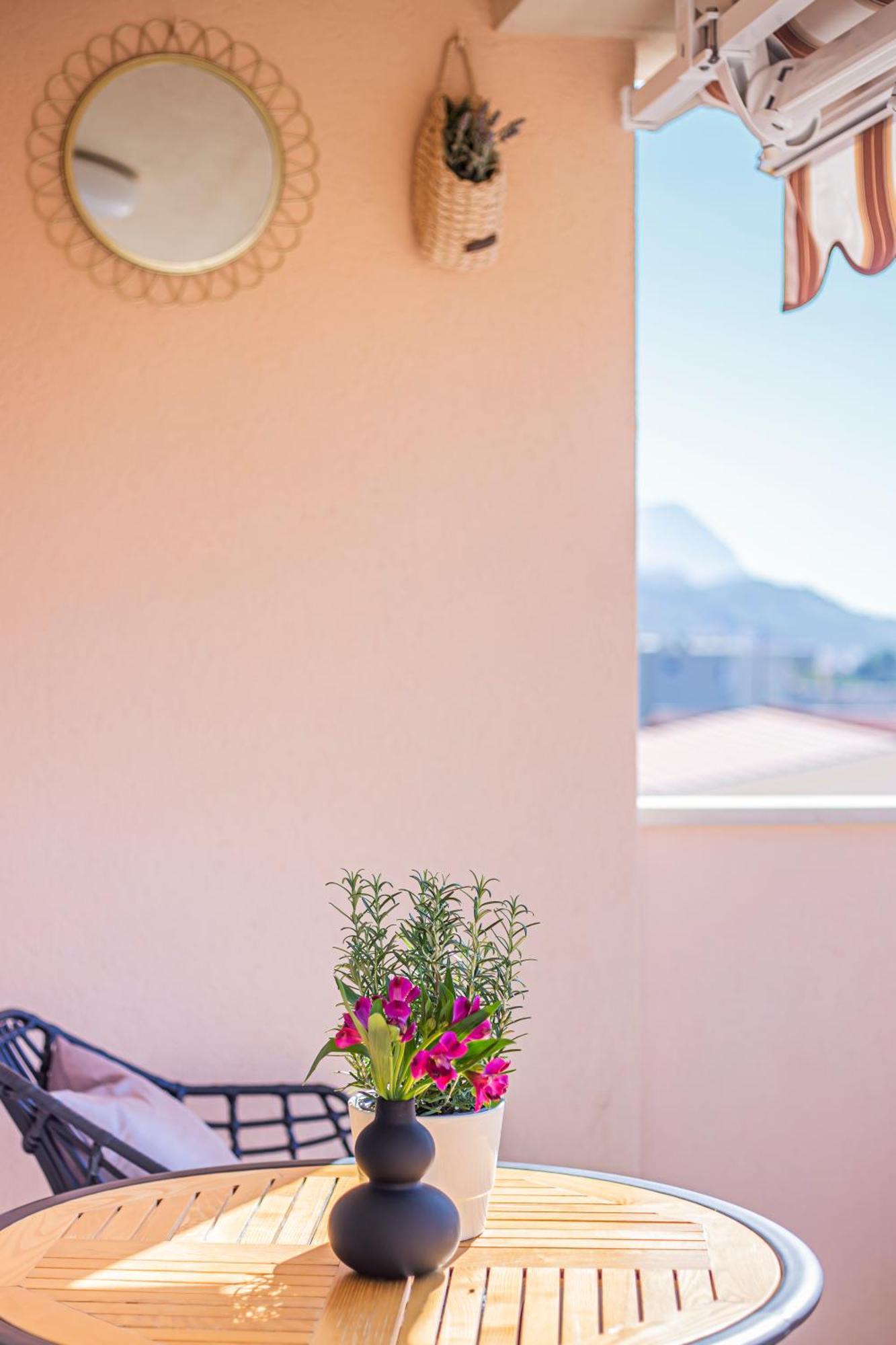 Apartment Anita With Amazing Sea View Makarska Exterior photo